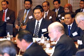 (2)Preparatory confab on Indonesia's Aceh opens